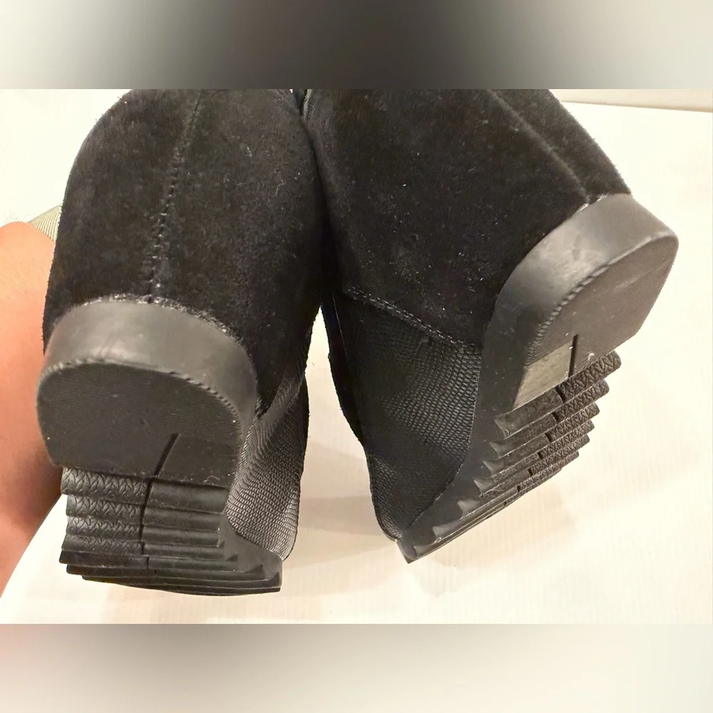 Baretraps Posture Women’s Black Wedge Slip-On Shoes Size, Size 7